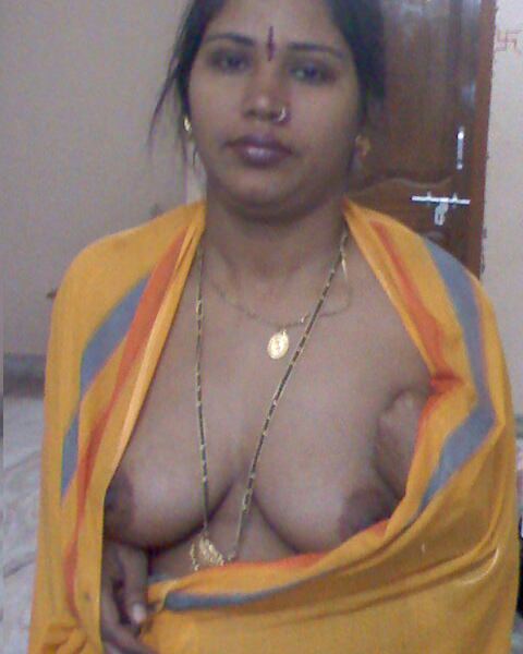 Desi bhabhi ke desi boobs