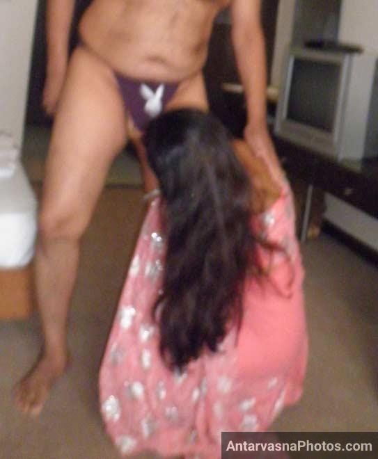Nude Indian bhabhi ne underwear niche kar diya