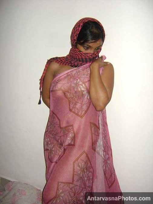 Transparent saree me Misha ke boobs - Hot Indian sali photos