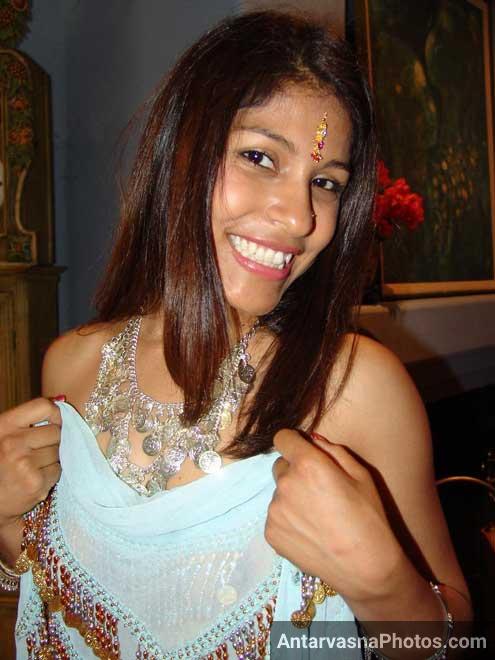 Dimple bhabhi ji ke sexy boobs - Chudai ke photos