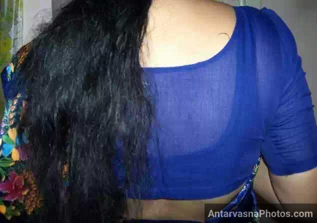 Indian MILF blouse stripping photo