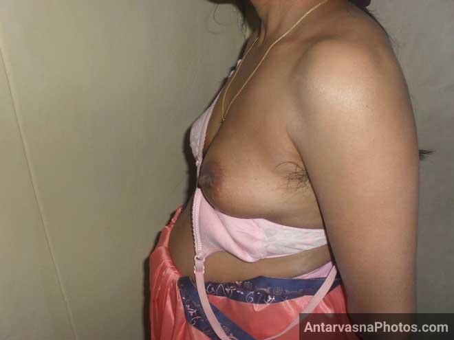 Tanu bhabhi ke sexy boobs ka pic