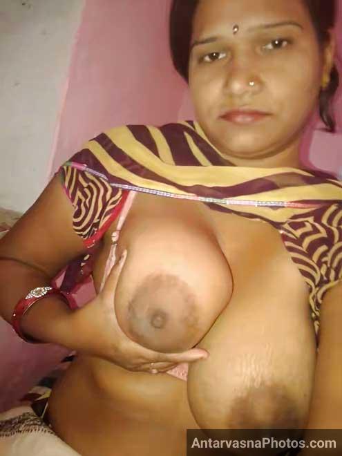 Sexy boobs wali hot bhabhi ke nude pics