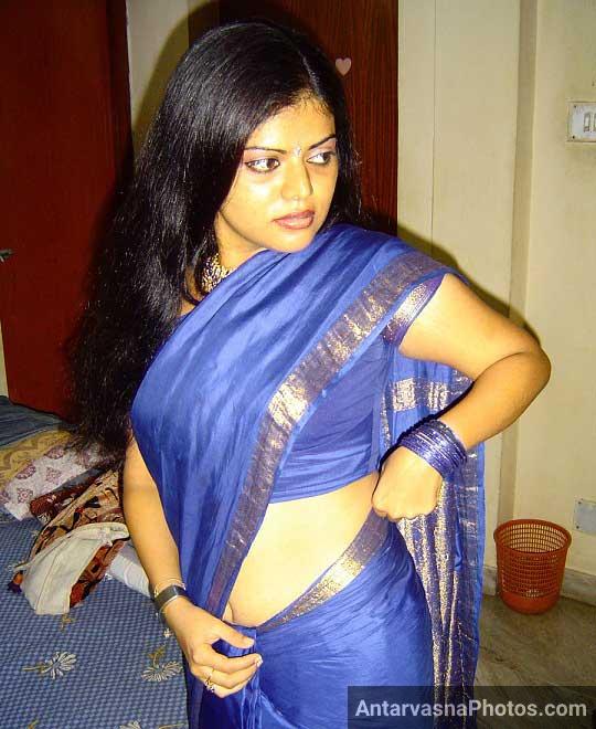 Hot Indian bahbhi ka sexy badan blue saree e andar - Sex pics