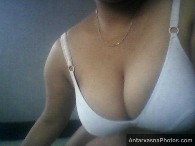 Indian college girl busty boobs ka picture