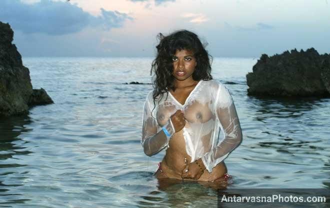 Indian model divya ke sexy boobs ka photo