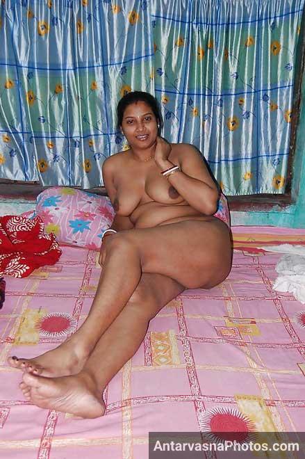 Mallu kamwalli ne apni badi gaand dikhai - Desi sex pics
