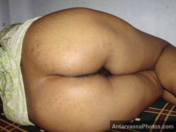 Big bum wali nude Indian housewife ke sexy pics