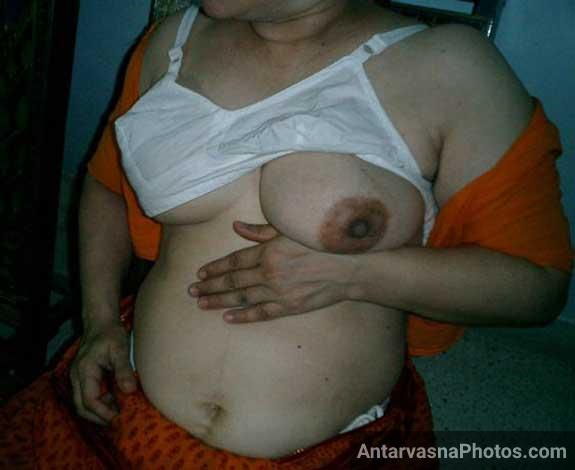 Sexy Indian Boobs Khole Shalini Bhabhi Ne Antarvasna Indian Sex Photos