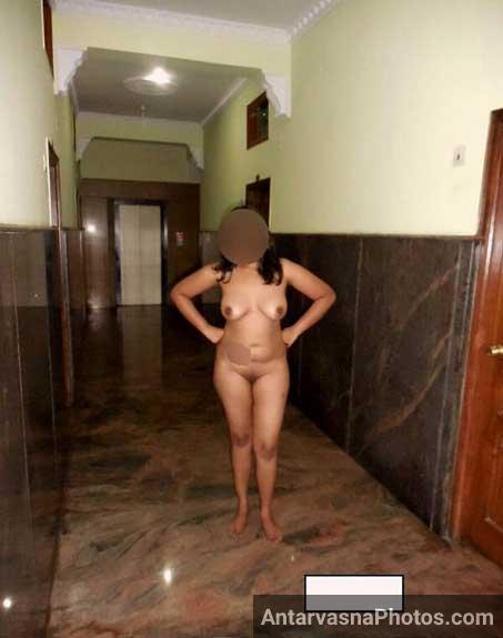 Hotel Ki Lobby Me Meri Wife Pallavi Nude Ho Gai Antarvasna Indian Sex Photos