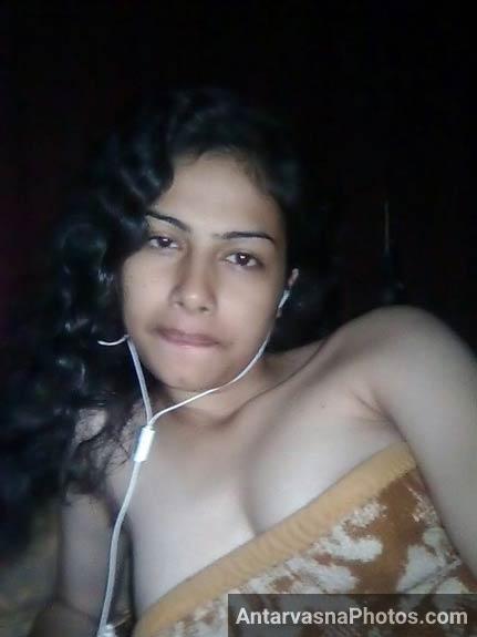sexy indian girl ki nude selfie pics apne boyfriend ke liye