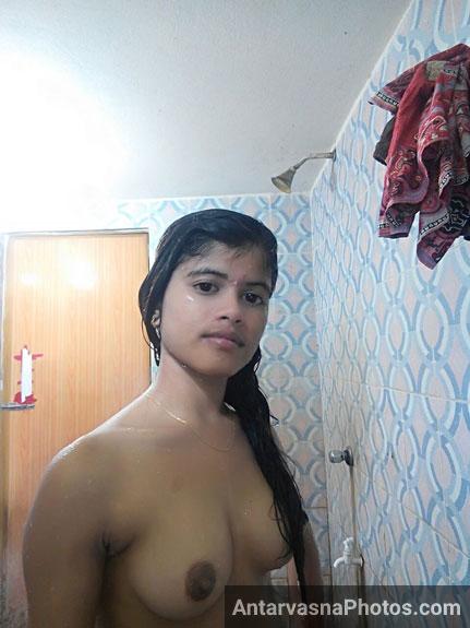 Muslim teen girl Munira ki bathroom wali nude selfie