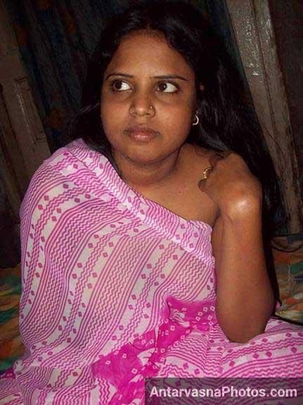 Innocent Aunty Dost Ke Samne Bethi He Antarvasna Indian Sex Photos