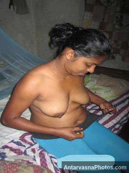 Desi Chuchiya Dikha Rahi He Antarvasna Indian Sex Photos