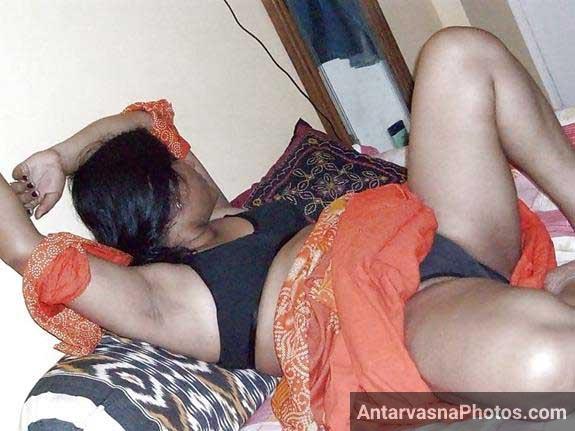 bhabhi porn photos me chut show kar rahi he