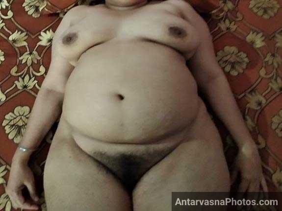 nude indian aunties ki jhaantwali chut ka photo