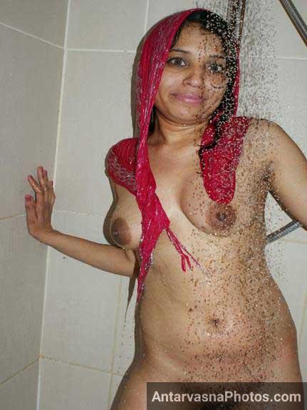 Porn Pics Indian Bhabhi Ne Shower Ke Doran Chut Chudai Photo Leak Ho Gai