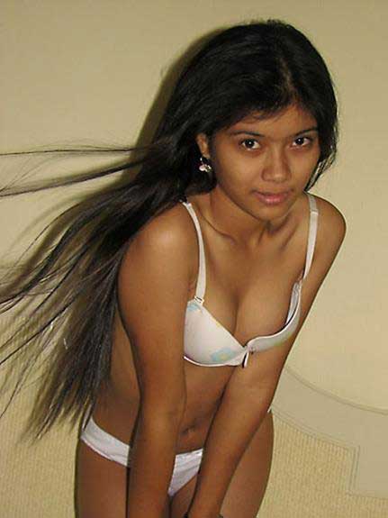 hot Indian girl Rashmi