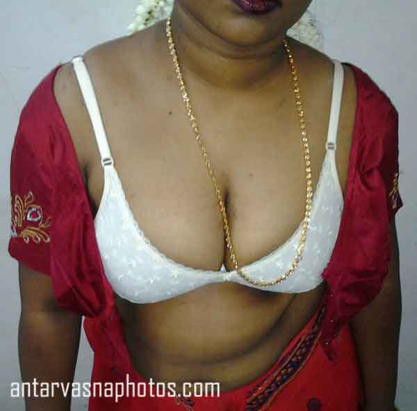 Champa Aunty Ke Boobs Antarvasna Indian Sex Photos