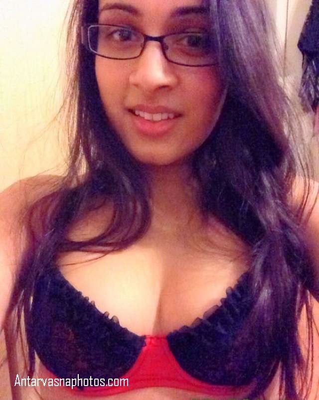 sexy bra me desi bhabhi nirmala