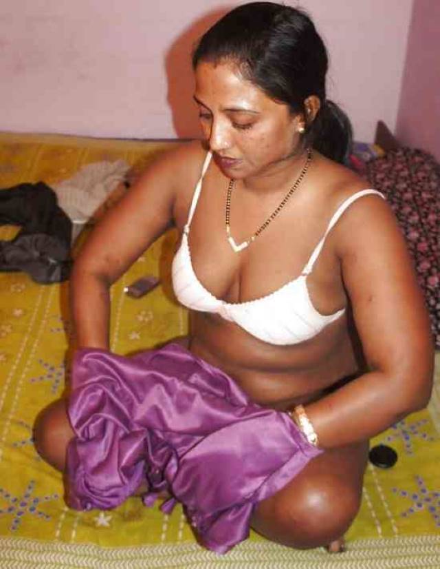 Aunty Hot Nude Xxxx - 30+ Hot Indian Aunty Nude Pics Collection â€“ Antarvasna Indian Sex Photos