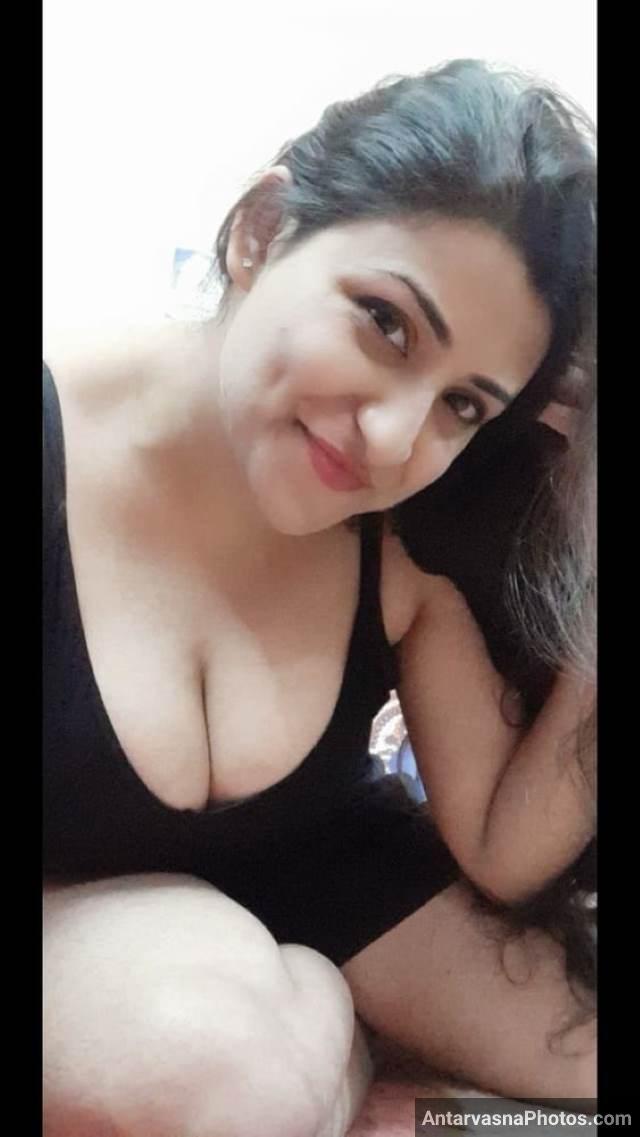 nude hot indian babe ki sexy selfie pic