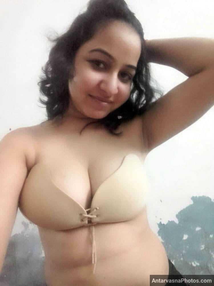 Baby and nude in Kanpur
