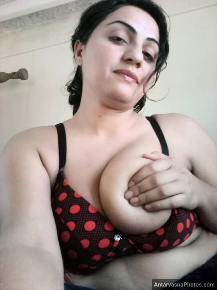 Fb wali sexy pakistani bhabhi big boobs - 12 hot photos
