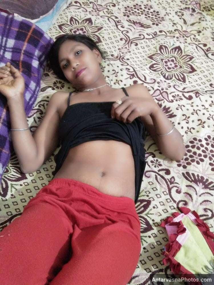 gaanw ki desi bhabhi sexy pose